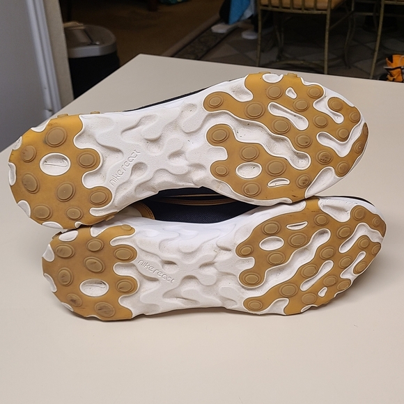 Nike React Ianga the 10th high top sneakers size 12 - Picture 11 of 11